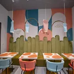 Piezz' E Sole نابولي