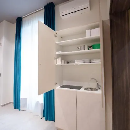 Piezz' E Sole Guest house Naples